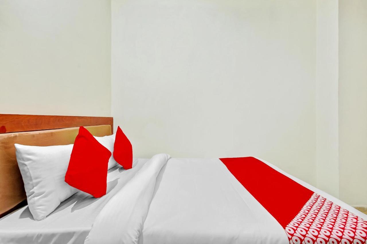 Hotel O Yash Hotel Ghaziabad Ngoại thất bức ảnh