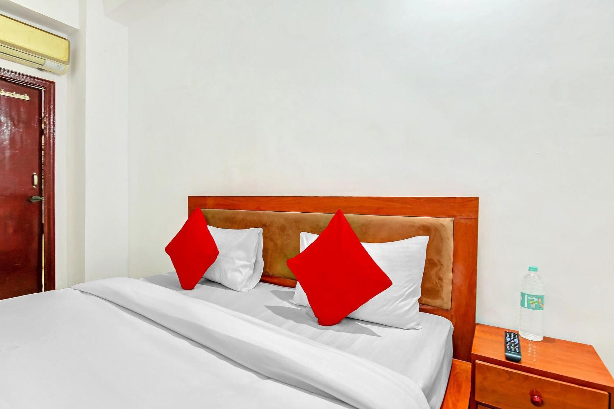 Hotel O Yash Hotel Ghaziabad Ngoại thất bức ảnh