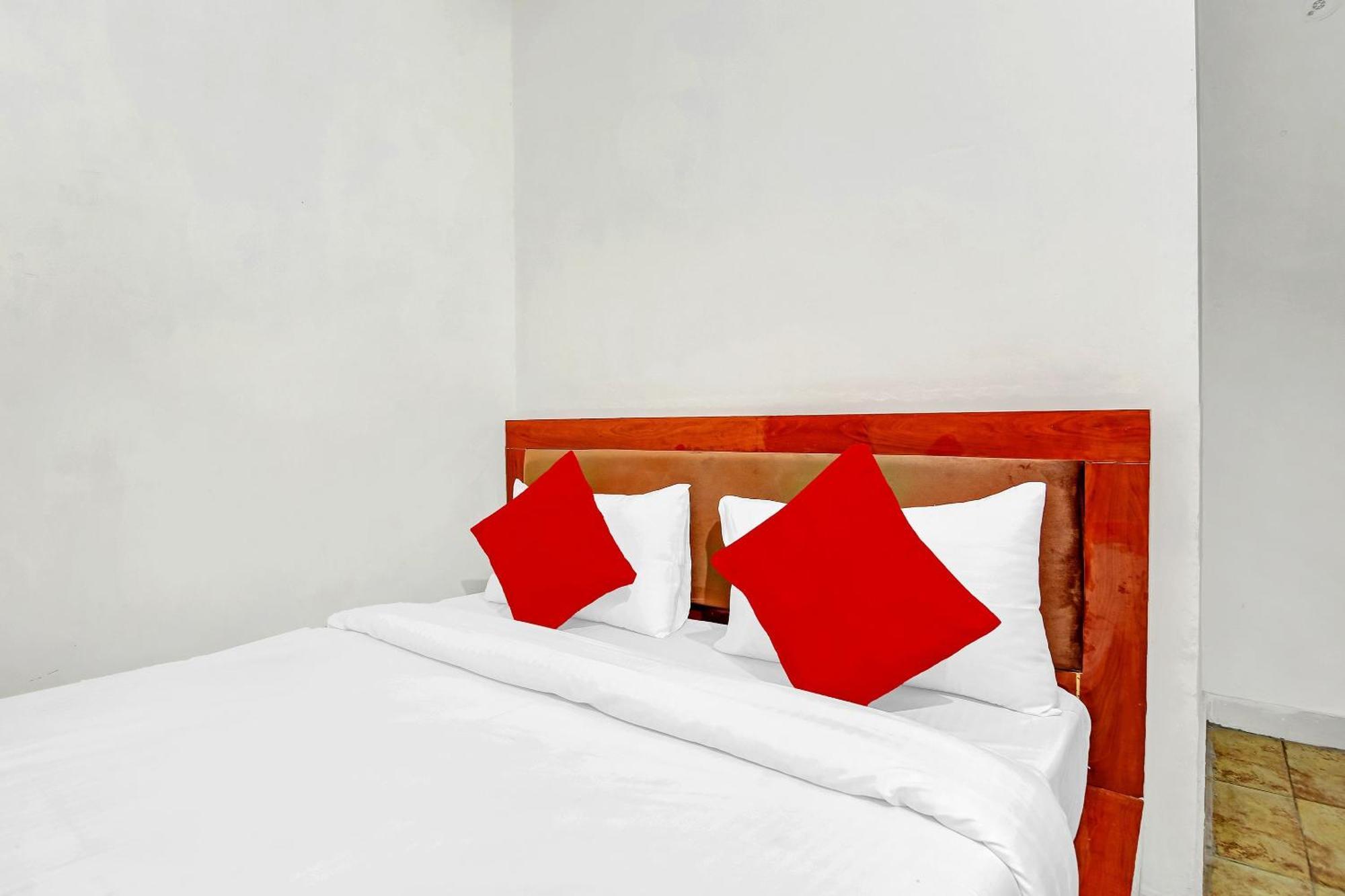 Hotel O Yash Hotel Ghaziabad Ngoại thất bức ảnh