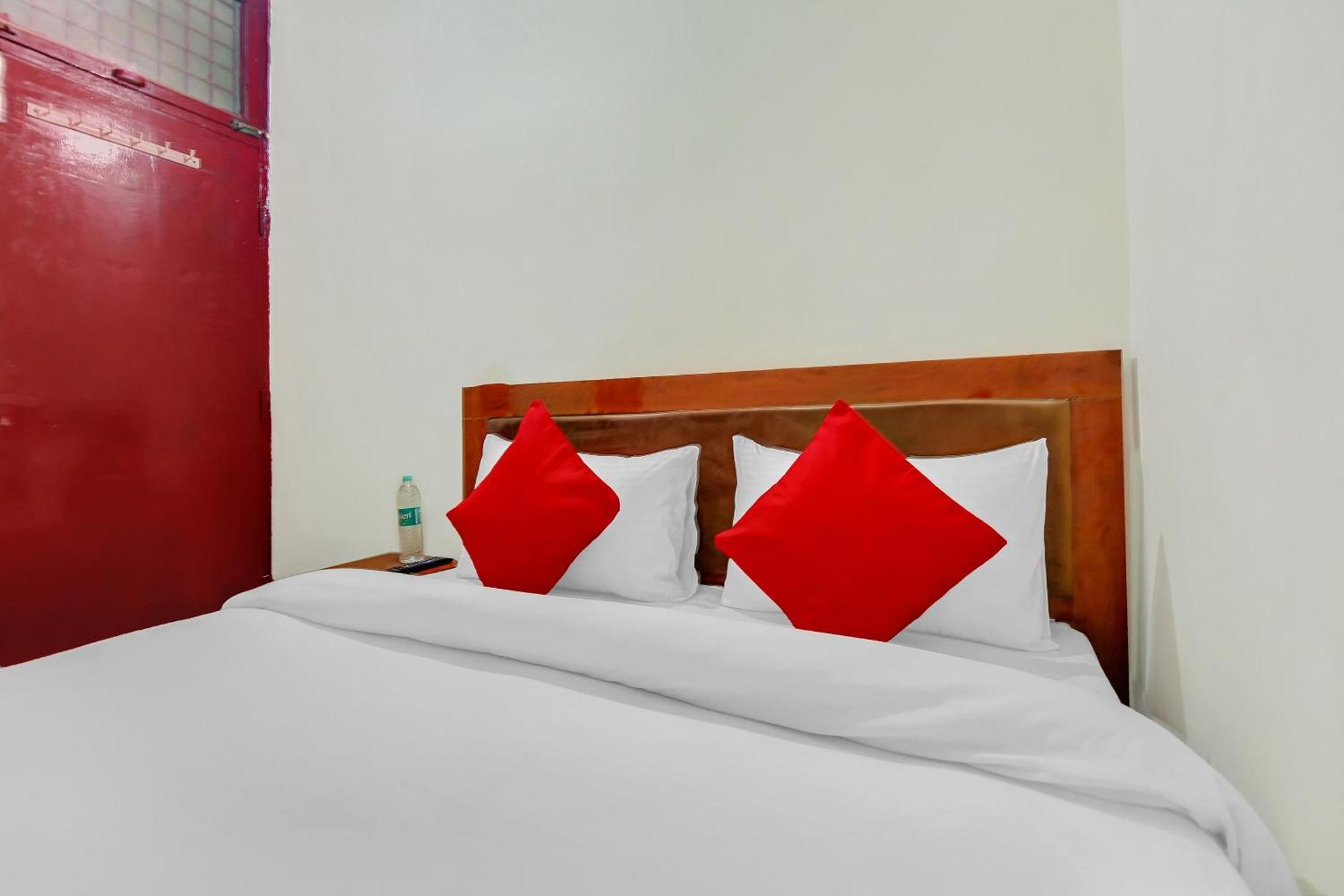Hotel O Yash Hotel Ghaziabad Ngoại thất bức ảnh